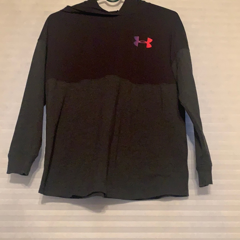 Like New! Under Armour Girls Size L Hoodie. Lightweight cotton blend